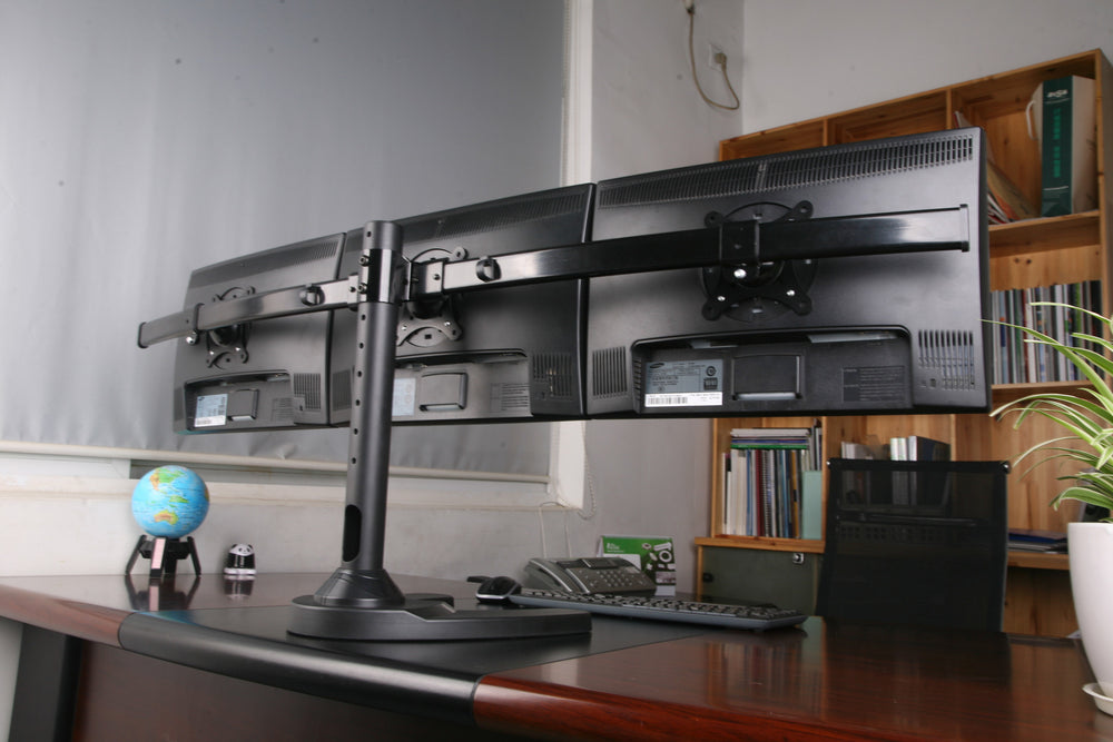 Freestanding Triple Monitor Stand – 3MS-FH