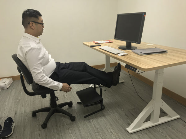 Heavy Duty High height Foot Rest , 15.3 cm to 27.8 cm height range Footstool